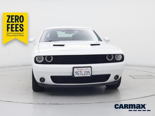 White 2023 Dodge Challenger SXT