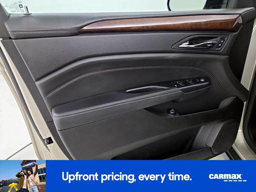 Gold 2016 Cadillac SRX Luxury