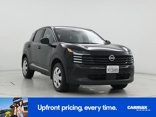 Black 2025 Nissan Kicks SV