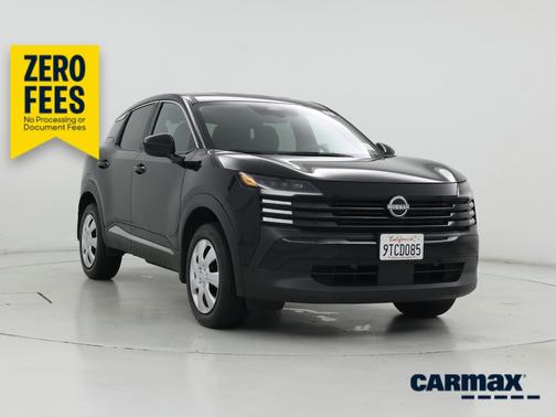 Black 2025 Nissan Kicks SV