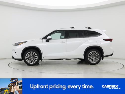 White 2025 Toyota Highlander Hybrid Limited 25th Edition