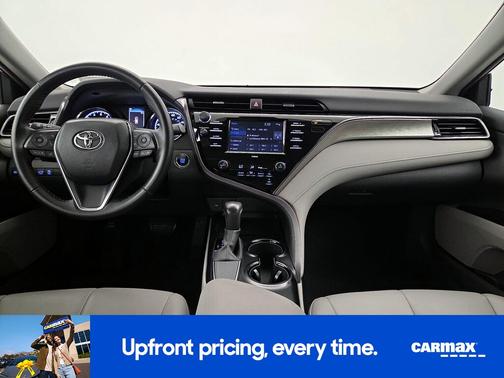 Red 2020 Toyota Camry SE