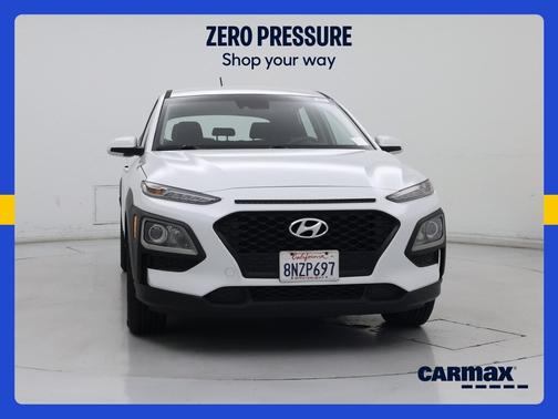 White 2019 Hyundai KONA SE