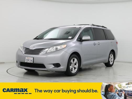 2017 Toyota Sienna LE