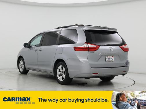 2017 Toyota Sienna LE