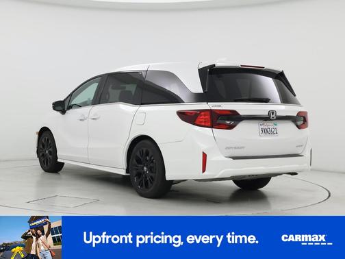 White 2025 Honda Odyssey Sport-L