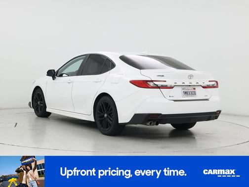 White 2025 Toyota Camry SE