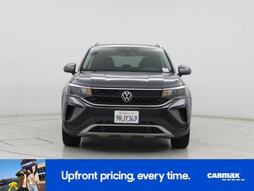 Gray 2023 Volkswagen Taos SE