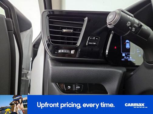 White 2024 Lexus NX 250