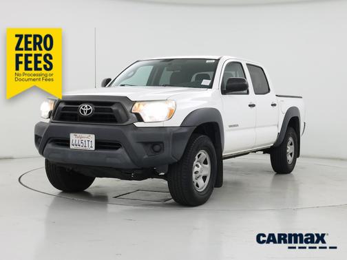 White 2015 Toyota Tacoma Prerunner