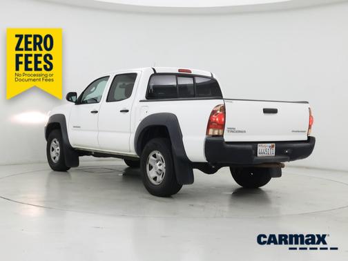 White 2015 Toyota Tacoma Prerunner