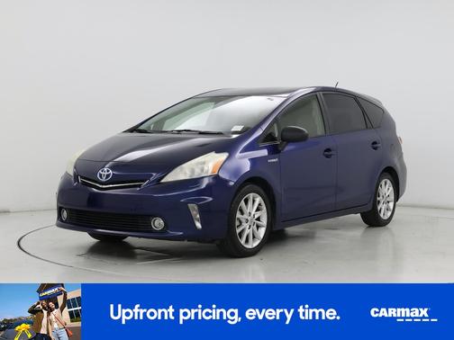 2014 Toyota Prius v Five