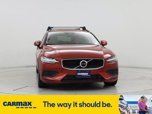 2020 Volvo V60 T5 Momentum