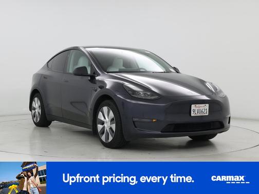 Gray 2024 Tesla Model Y Long Range