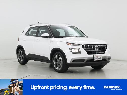 White 2023 Hyundai VENUE SEL