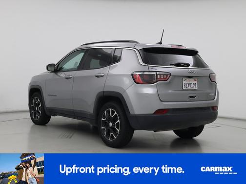 Silver 2022 Jeep Compass Latitude