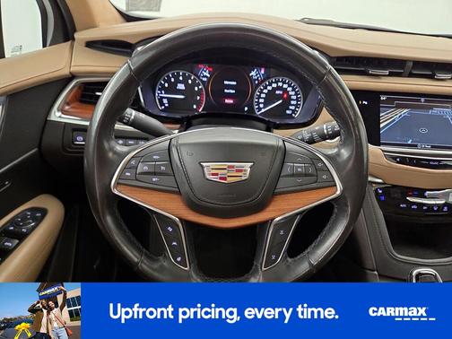 Gold 2018 Cadillac XT5 Platinum