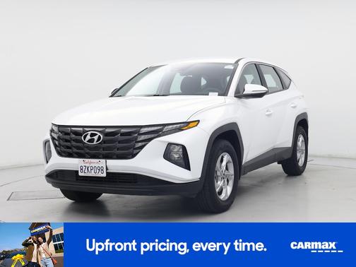 White 2022 Hyundai TUCSON SE