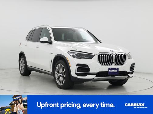 White 2022 BMW X5 PHEV XDrive45e