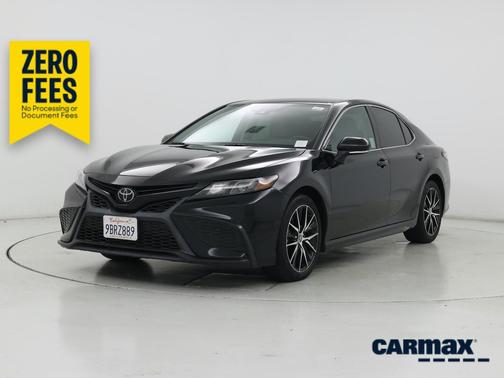 Black 2022 Toyota Camry SE