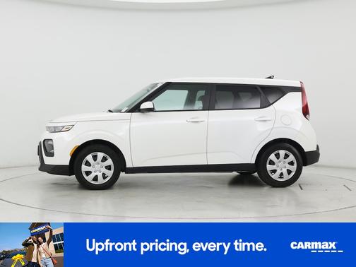 White 2020 Kia Soul LX