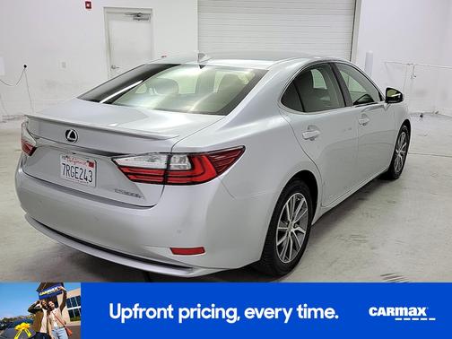 2016 Lexus ES 300h Hybrid