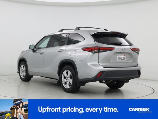 Gray 2021 Toyota Highlander LE