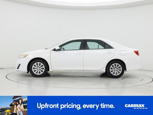 White 2014 Toyota Camry LE