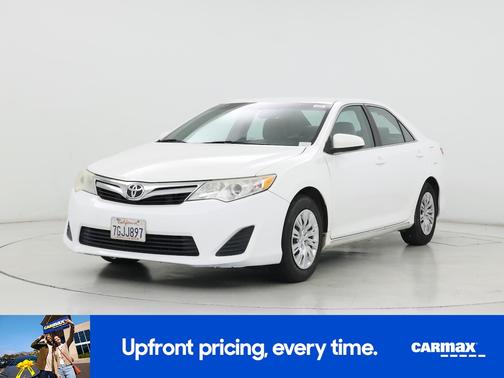 White 2014 Toyota Camry LE