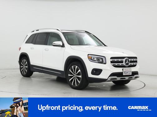 White 2022 Mercedes-Benz GLB 250