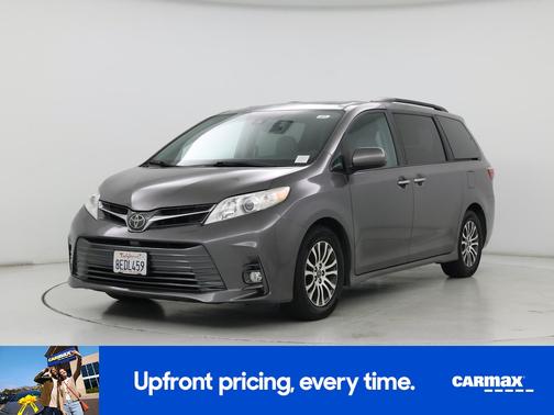 Gray 2018 Toyota Sienna XLE