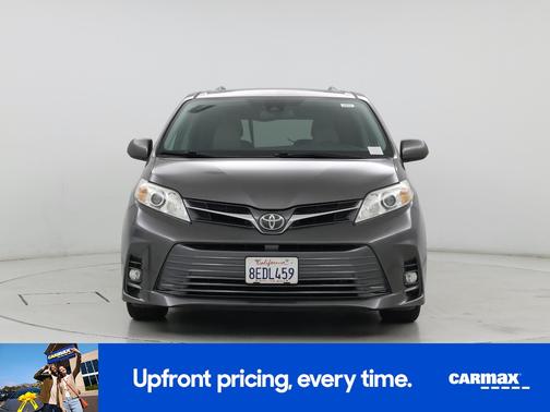 Gray 2018 Toyota Sienna XLE