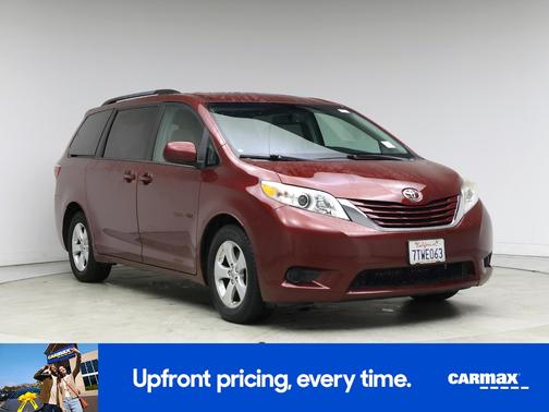 2016 Toyota Sienna LE
