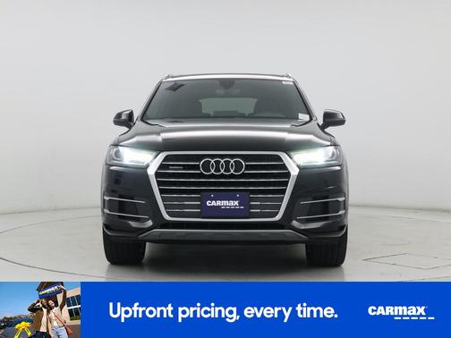 Black 2019 Audi Q7 Premium