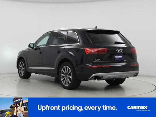 Black 2019 Audi Q7 Premium