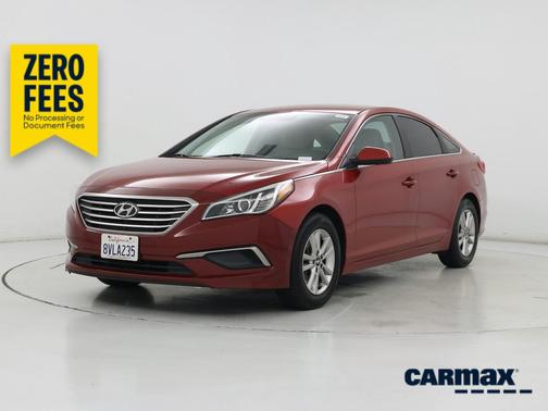 Red 2017 Hyundai SONATA SE