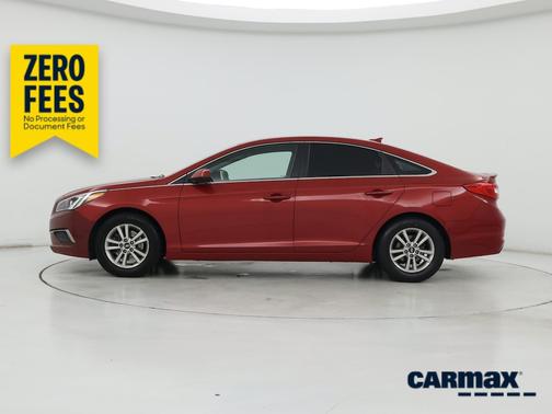 Red 2017 Hyundai SONATA SE