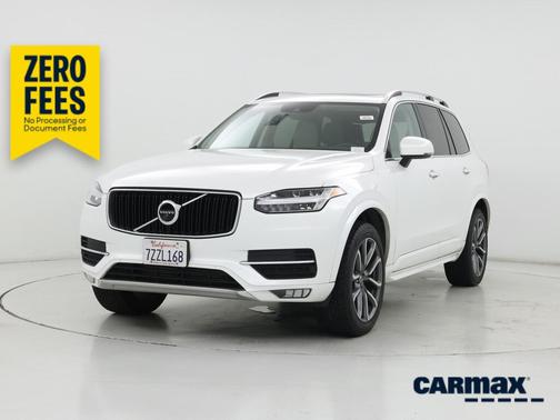 White 2017 Volvo XC90 T6 Momentum