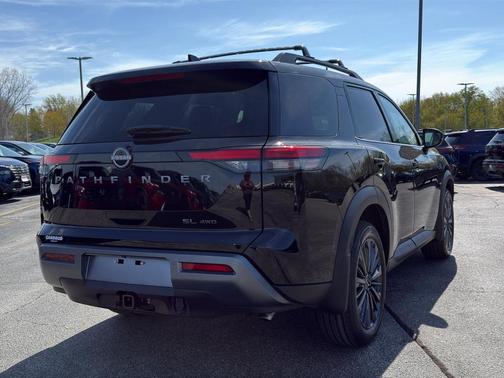Super Black 2026 Nissan Pathfinder SL