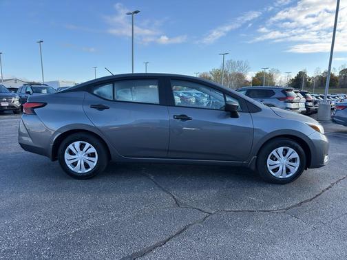 2025 Nissan Versa 1.6 S