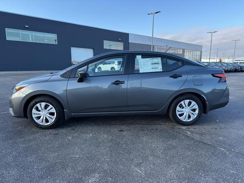 2025 Nissan Versa 1.6 S