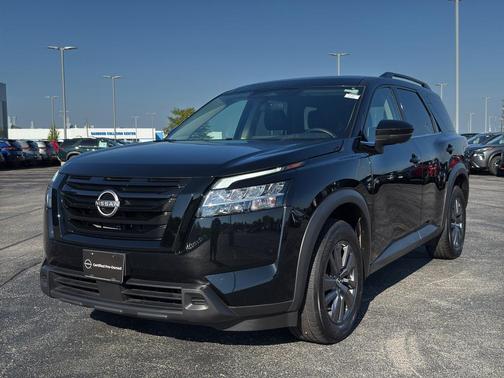 2022 Nissan Pathfinder SV 4WD