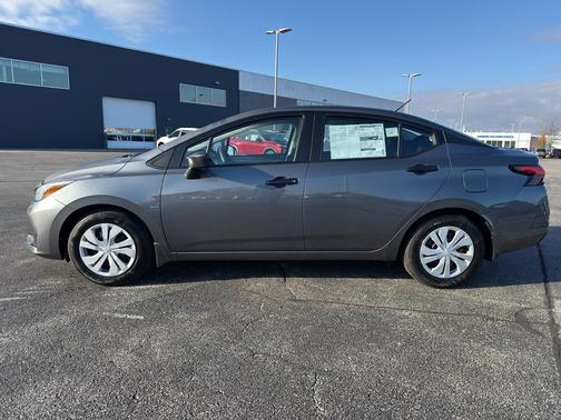 2025 Nissan Versa 1.6 S