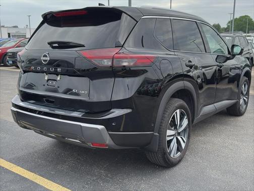 2024 Nissan Rogue SL