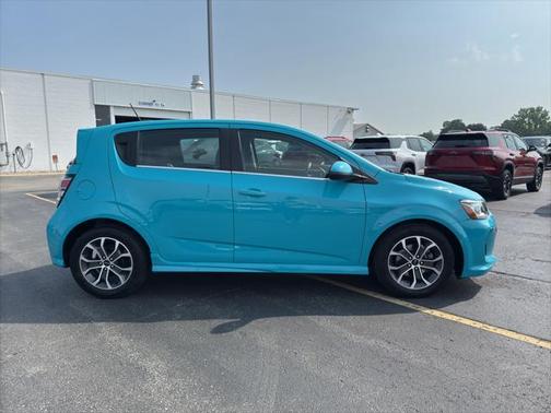 2020 Chevrolet Sonic FWD Hatchback LT 5-Door