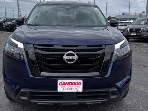 2025 Nissan Pathfinder SV 4WD