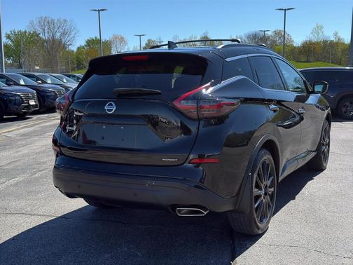 Magnetic Black Pearl 2022 Nissan Murano SV Intelligent AWD