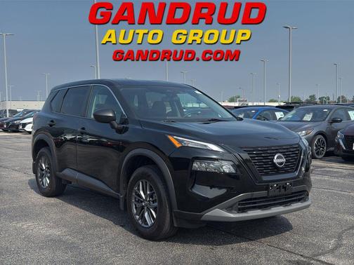 2022 Nissan Rogue S