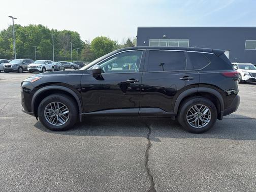 2022 Nissan Rogue S