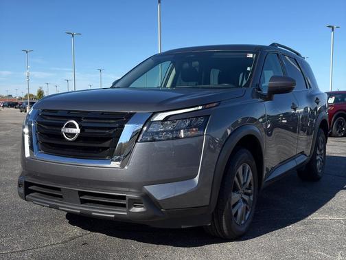 2025 Nissan Pathfinder SV 4WD